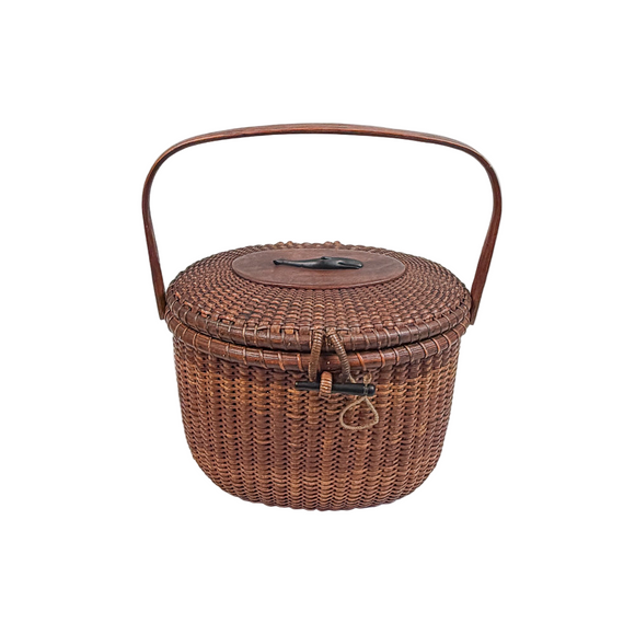 Vintage Nantucket Basket Purse by José Formoso Reyes