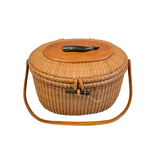 Vintage Nantucket basket purse by José Formoso Reyes