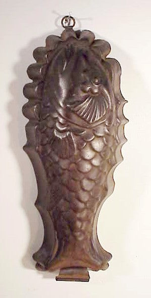 Antique kitchen FISH mold from Cape Cod
