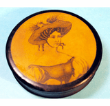 Antique papier mache snuff box with transfer