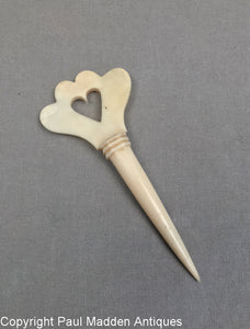 Antique Scrimshaw Triple Heart Bodkin