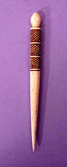 Choice antique scrimshaw bodkin