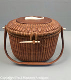 Vintage Nantucket Lightship Basket purse by José Formoso Reyes
